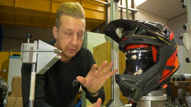 Can A DH Helmet Be Light & Strong? | How KASK Make & Test Superlight Full Face Helmets