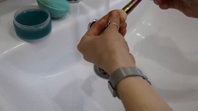 Мыло для мытья кистей BeautySoap от Promakeup laboratory смотреть онлайн