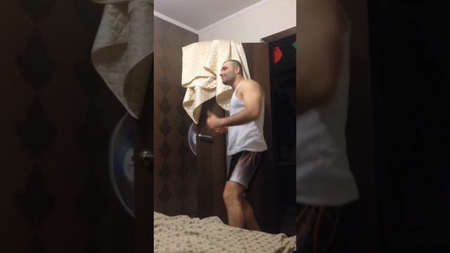 Аффтар жжот! Когда в душе ты танцор диско! Джимми Джимми ача ача.. смотреть онлайн