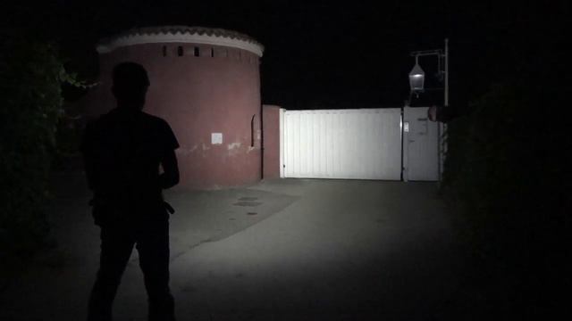 Arnytek Wizard V3 (XP-L) vs Zebralight H600 Fw (XM.L2) смотреть онлайн