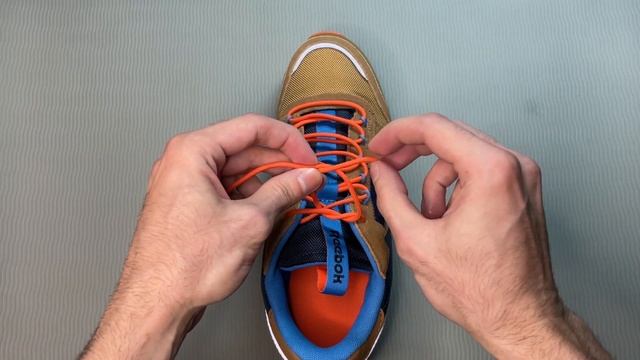 КАК ЗАВЯЗАТЬ ШНУРКИ, ЧТОБЫ ОНИ НЕ РАЗВЯЗЫВАЛИСЬ / Морской рифовый узел Reef смотреть онлайн