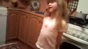 Даша рассказывает сказку Айёга