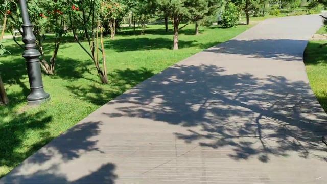 Прогулка по Скверу имени Ф.Э.Дзержинского в г.Омск смотреть онлайн