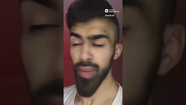 Обезьяна трогает за яйца мужика смотреть онлайн