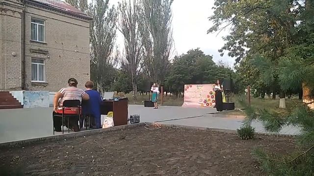 праздник смотреть онлайн