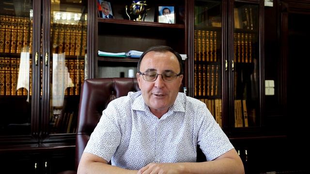 Поздравление Главы МО Мирнинский район Юзмухаметова Ришата Нургалиевича с выпускным 2021