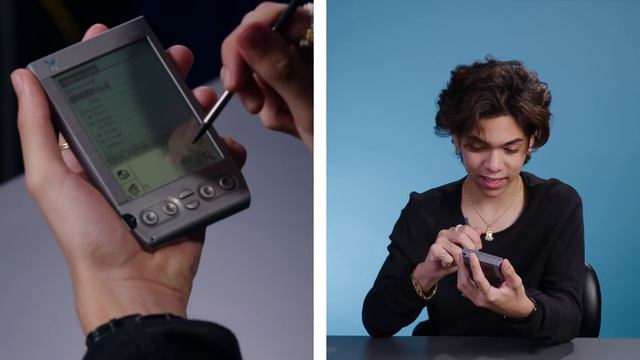 Teens React To Palm Pilots | Reacting to Old Technology | REACT смотреть онлайн