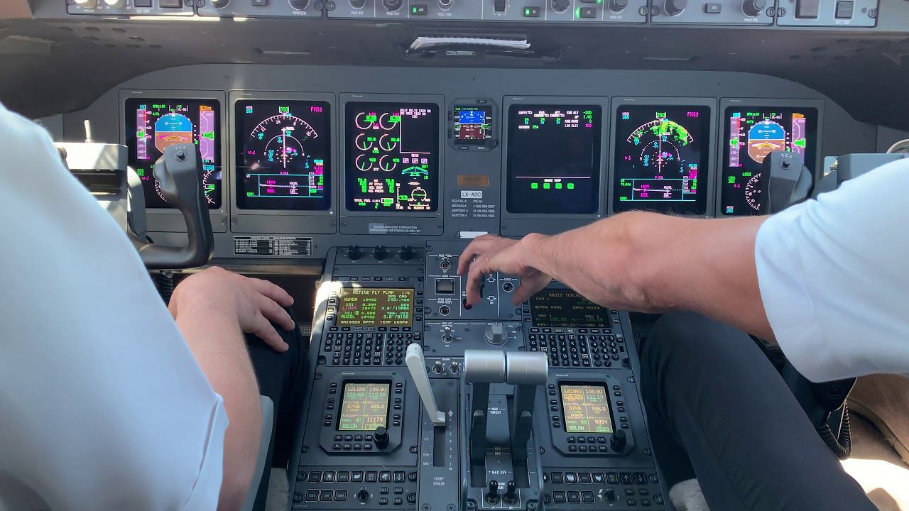 Landing At Los Angeles (LAX) Bombardier Global Express-BD-700-1A10