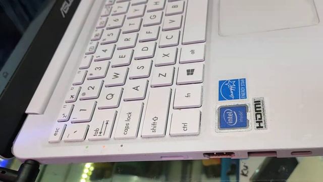 Netbook Asus 11,6 inch смотреть онлайн