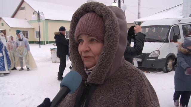 Лучшего Деда Мороза выбрали на первомайском Арбате в эти выходные смотреть онлайн