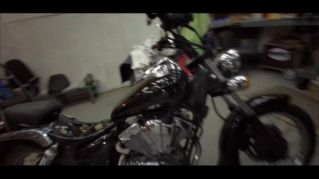 Motodaily Ep #1 painting gas tank. |мотобудни 1 эпизод. Покраска бензобака смотреть онлайн