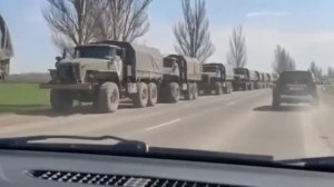 Большая колонна военной техники РФ направляется в сторону Донбасса.