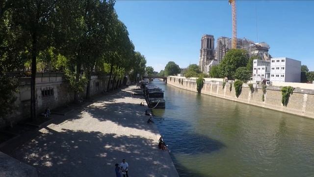 Париж.Первые выходные после карантина. Булонский лес.Шок! Парижане пересели на велосипеды. смотреть онлайн