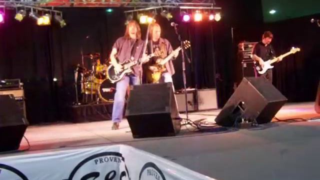 TOYZ playing "Dream On" at Easyrider Bike show 1/26/08 смотреть онлайн