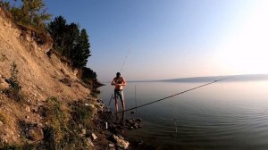 Рыбалка на Сурском водохранилище.Ловля ЛЕЩА на фидер,ЛЕТО 2021.Клёв ЛЕЩА на утренней зорьке.