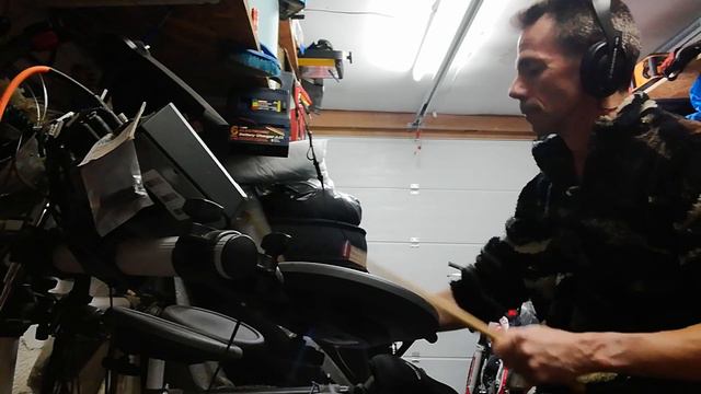 Problem Child, Damned cover on drums. смотреть онлайн