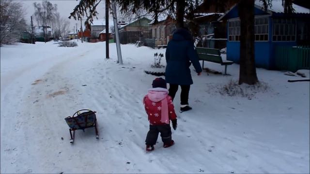 Наша зимняя прогулка по Сухиничам :) смотреть онлайн