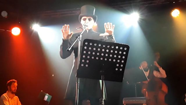 Дореволюціонный Совѣтчикъ. Есть только мигъ смотреть онлайн