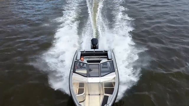 VOYAGER 700 Open от #VBOATS на воде смотреть онлайн