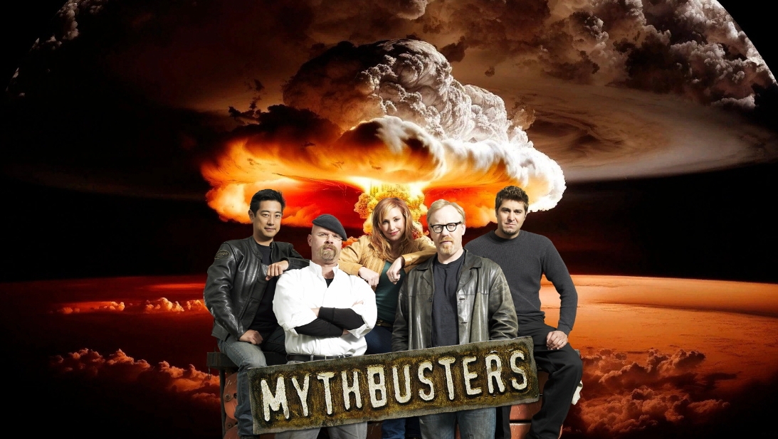 Разрушители Мифов 16+ 1 Сезон 2 Серия вакумный туалет, хлебная пушка, летучий юрист 🤯 Часть 1