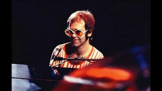 Deconstructing Elton John - Rocket Man (Isolated Tracks) смотреть онлайн