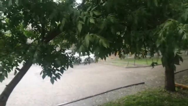 Сегодня 2 июля Екатеринбург сильный дождик идёт смотреть онлайн
