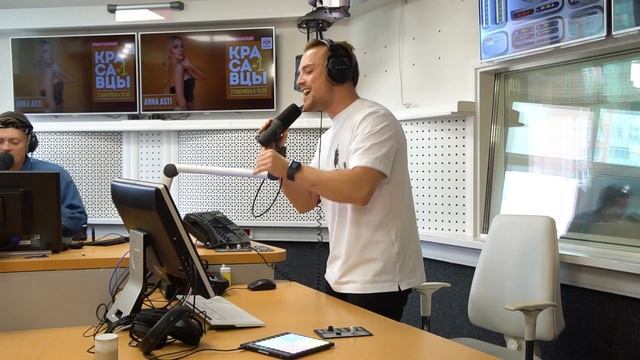 ANNA ASTI и Красавцы Love Radio порычали вместе смотреть онлайн