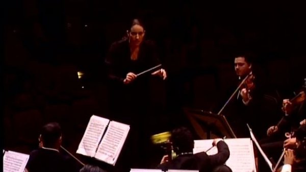 Alondra de la Parra- Simon Bolivar-DVORAK 8 1st mvt