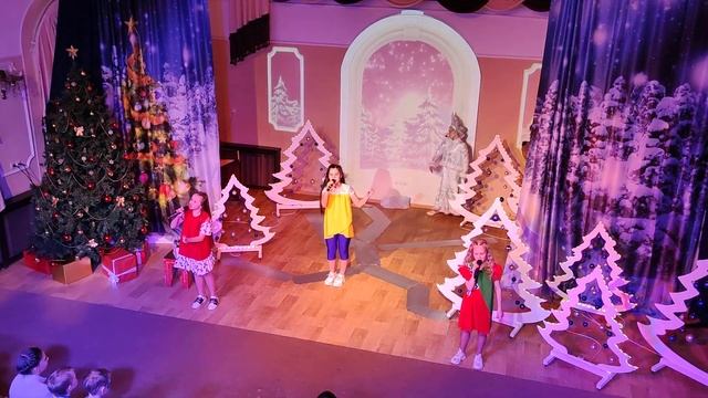 #эстрада#праздник#песни#танцы#новыйгод#творчество#мой#мир#детство смотреть онлайн