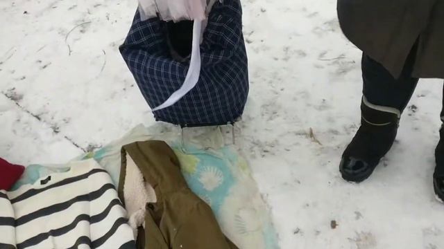 Рынок. Барахолка. Есть много что интересного. смотреть онлайн