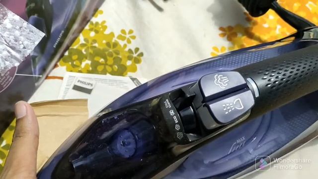 PHILIPS GC3925/34 2400 W Steam Iron !! Safety Shut-Off with No-Burns Guaranteed !! The Beast iron смотреть онлайн