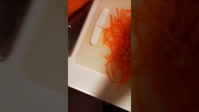 Корейская морковь. Мой муж говорит: ,, Люблю корейцев за морковку''. смотреть онлайн