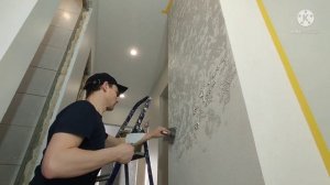 «Карта Мира» - нанесение декоративной штукатурки Травертин. Наносим шпателем Бихай.