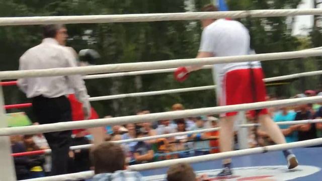Бокс, Челябинск, День российского флага смотреть онлайн