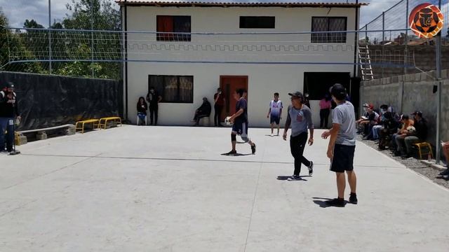 ESCUELAS de Ecuavoley | TILICO`S vs BATYS | Cat. LIBRE | Canchas El Pájaro | #ECUAVOLEY #CUENCA смотреть онлайн
