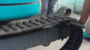 Как поменять гусеницы у мини экскаватора