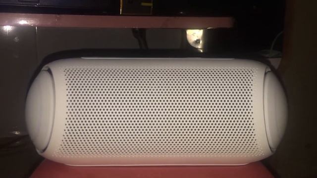LG PL7 XBOOM Bass Test??? смотреть онлайн
