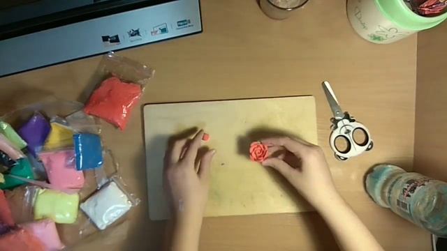 Как слепить розу, из пластилина. смотреть онлайн