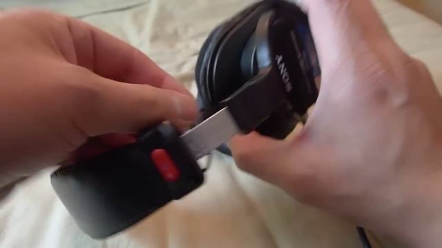 How to: Sony MDR-V6 & MDR-7506 headphones Ear Pads Upgrade & How to Install. смотреть онлайн