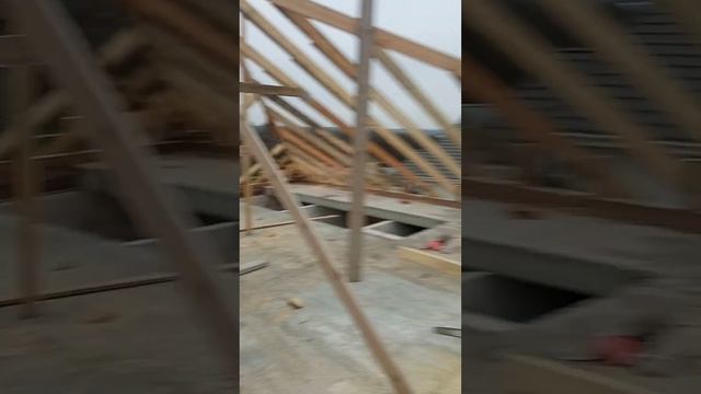 Устройство кровли. Как выставить конёк и косые на вальмовой крыше. смотреть онлайн