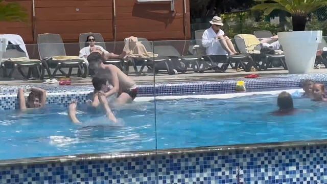 Говорят ДОРОГО жить в Сочи ? Давайте РАЗБИРАТЬСЯ. Жизнь в Сочи на море смотреть онлайн