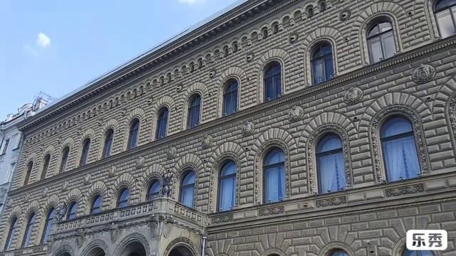 Санкт-Петербург. Нева. Летний сад. Марсово поле. St. Petersburg. Neva смотреть онлайн