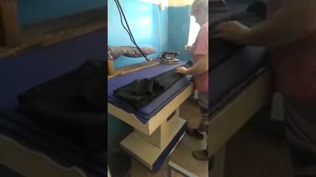 Швейное производство. Окончательная глажка. смотреть онлайн