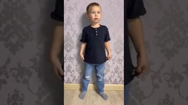 Кугрышев Богдан стихотворение Б.В.Заходера Никто смотреть онлайн