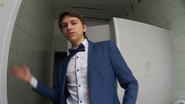 ВЛОГ: ПОЮ В МЕТРО! смотреть онлайн