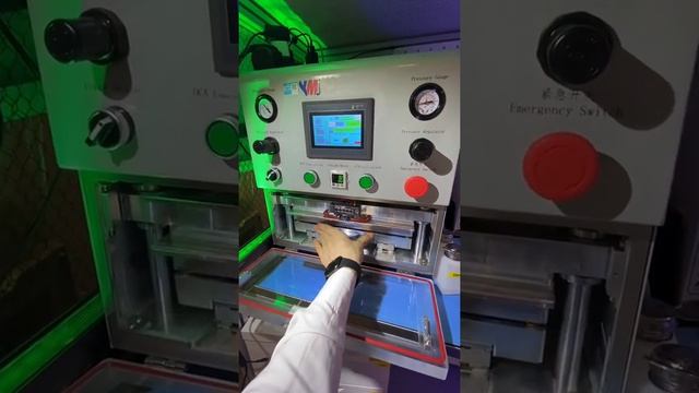 Замена стекла и тачскрина на iPad Air 2 (2014) A1566 A1567 в вакуумном прессе YMJ 13 смотреть онлайн