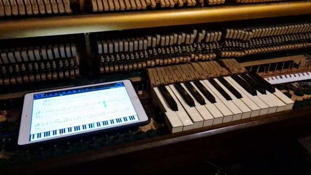 Finally got an almost recognisable tune out of our prototype player piano #playerpiano #arduino смотреть онлайн