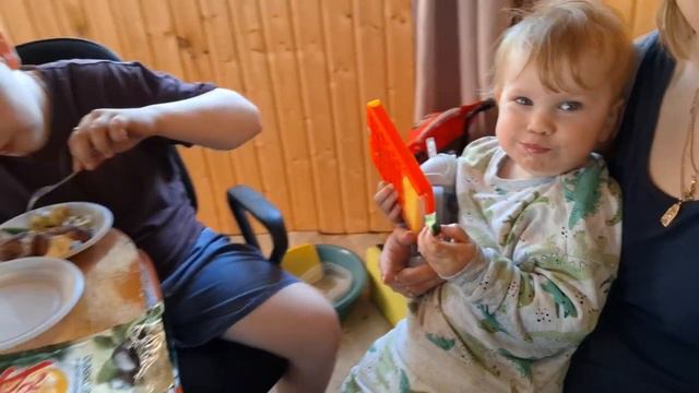 спонтанные выходные на даче смотреть онлайн