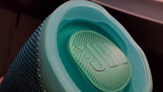 JBL Charge 4 | Extreme wAvY | Low Frequency Mode смотреть онлайн