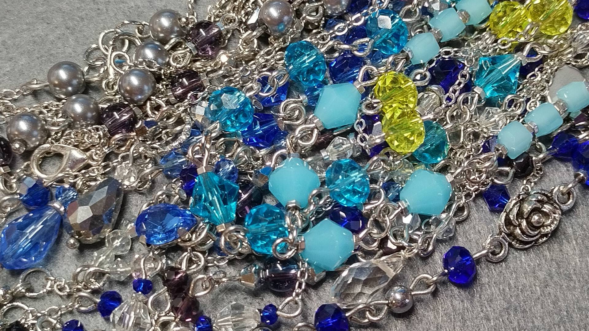 Украшения из стеклянных бусин